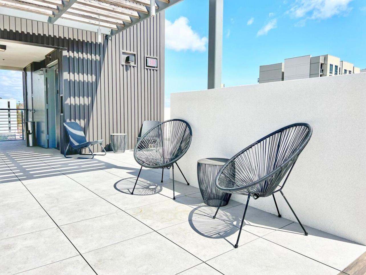 Appartement The Leo - One Bedroom W Private Balcony